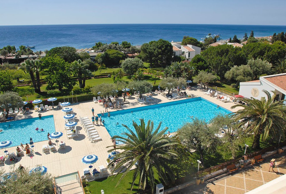Naxos Beach Resort 4*